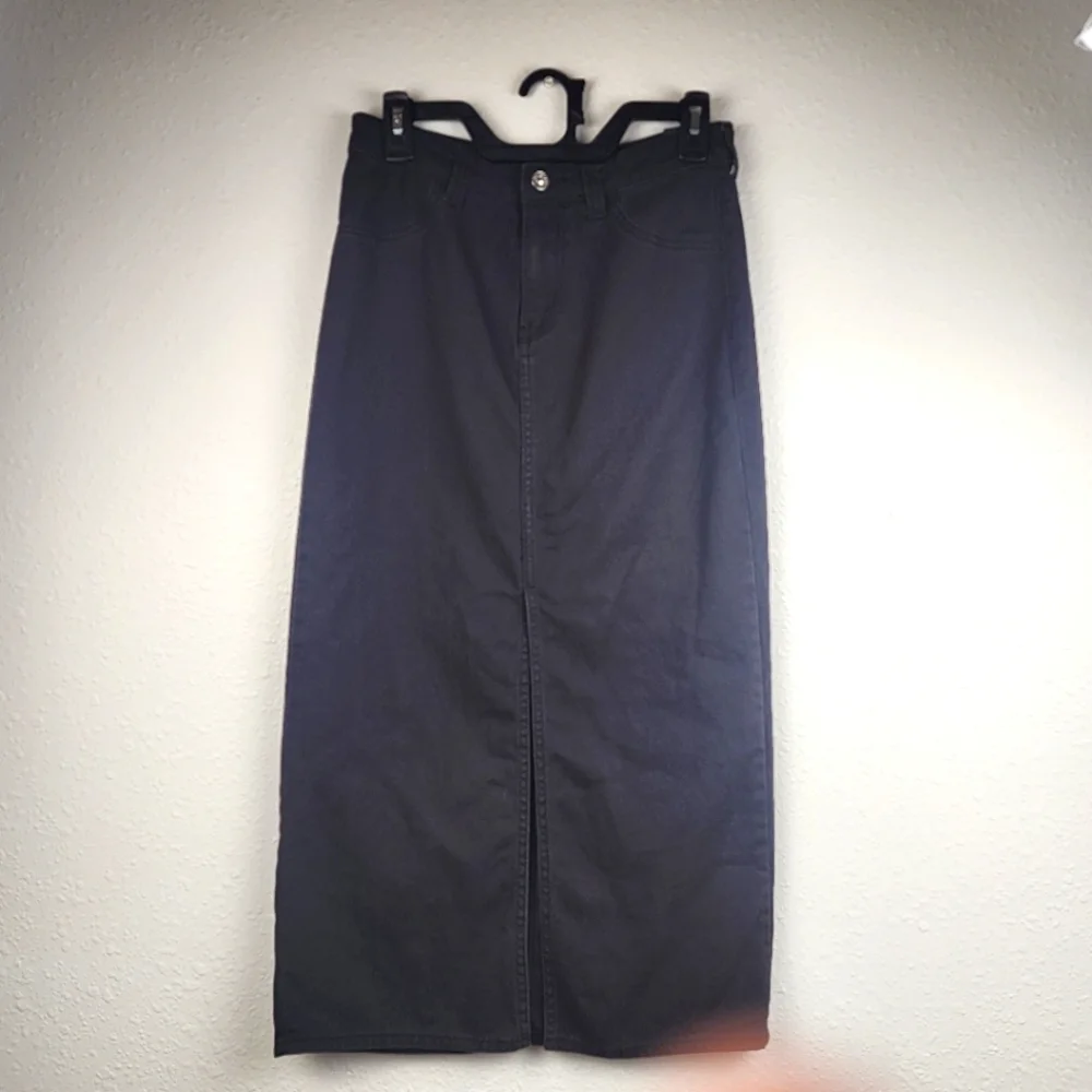 Divided Retro Black Denim Straight Basic Midi Skirt Front Slit Womens Size 2
